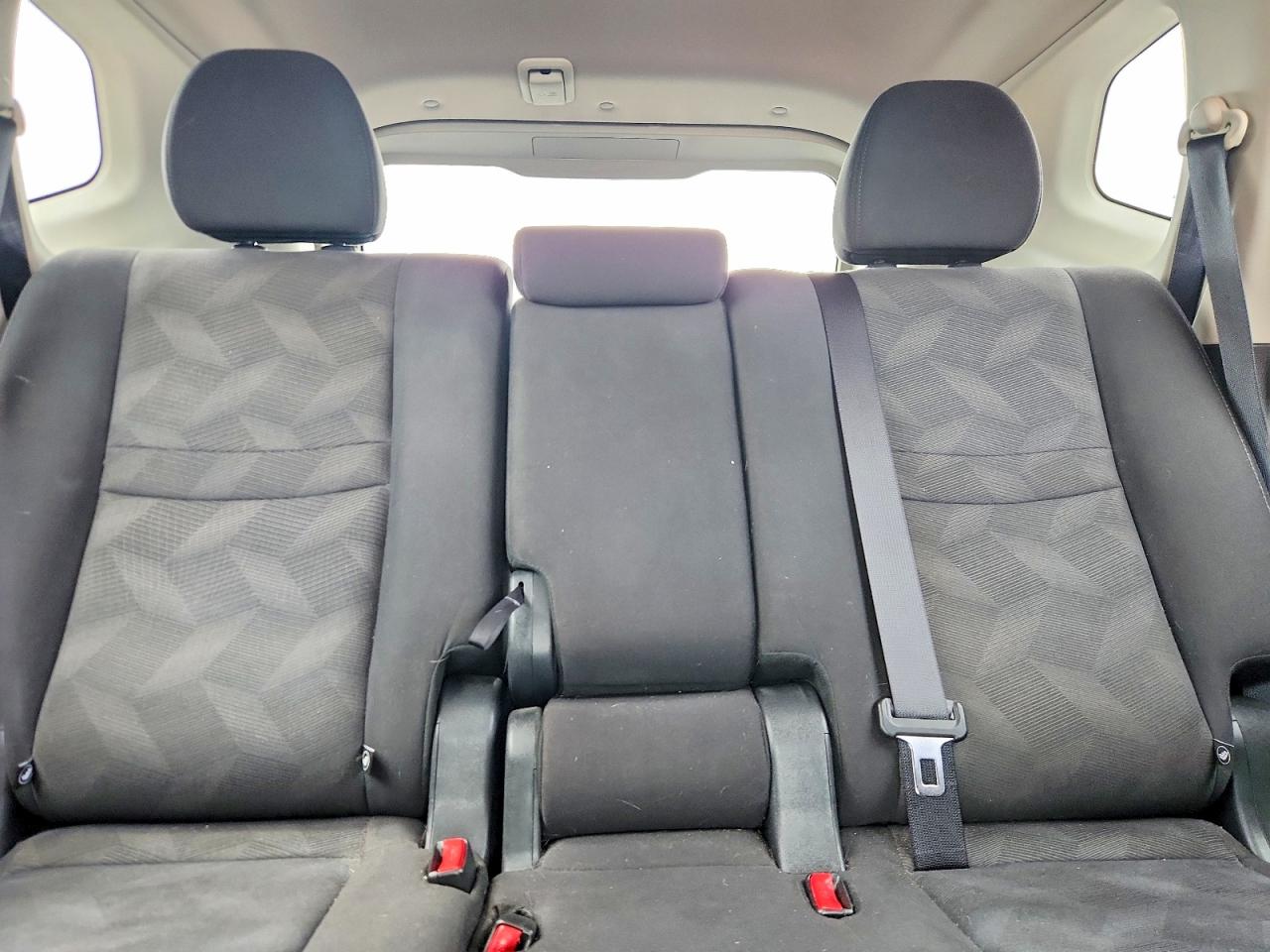 2016 NISSAN ROGUE