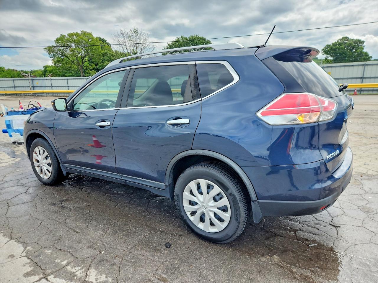 2016 NISSAN ROGUE
