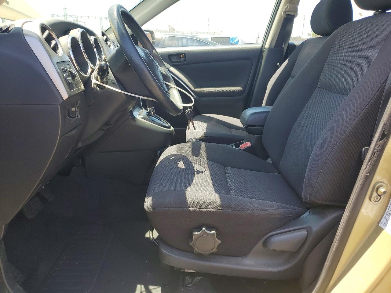 2004 PONTIAC VIBE