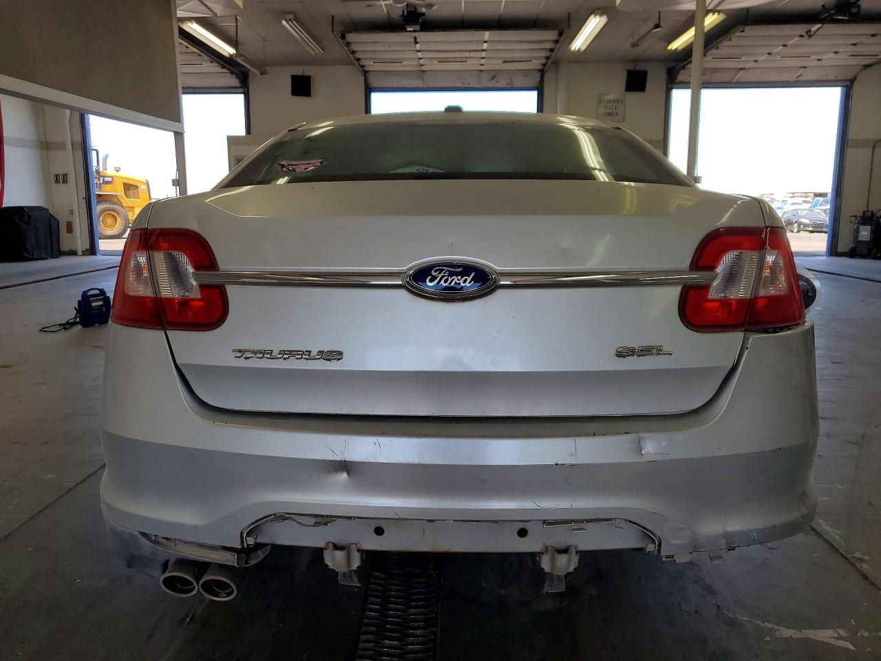 2011 FORD TAURUS
