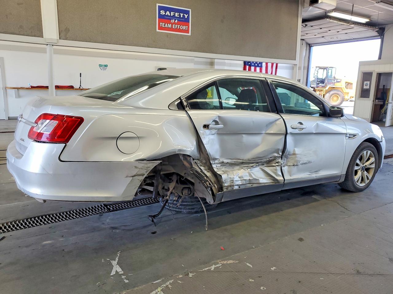 2011 FORD TAURUS