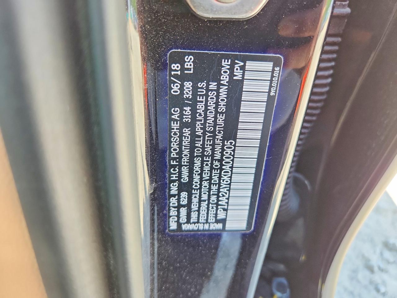 2019 PORSCHE CAYENNE