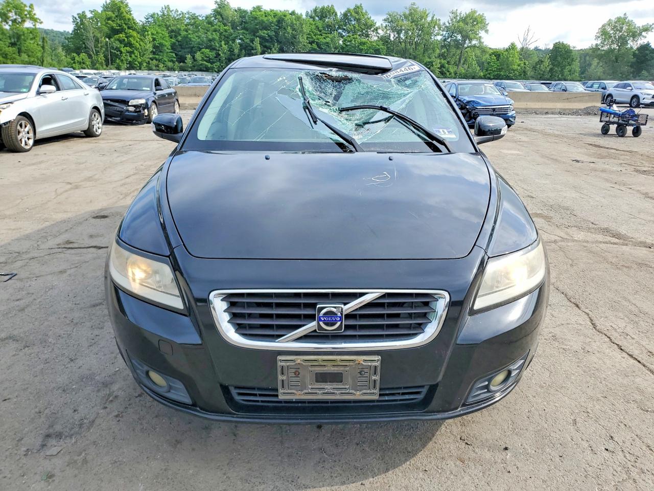 2010 VOLVO V50