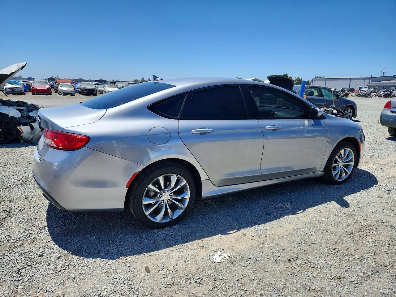 2015 CHRYSLER 200