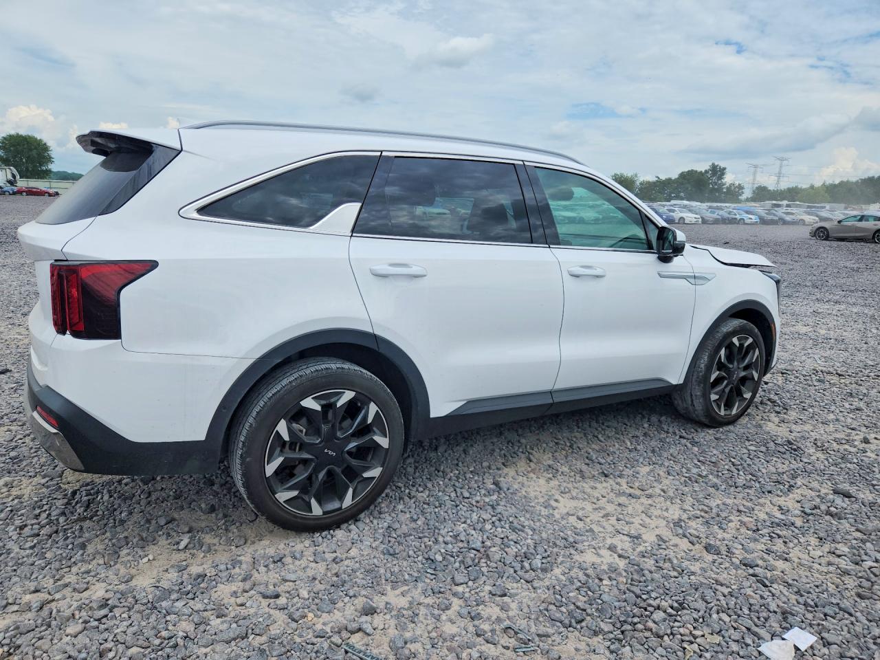 2024 KIA SORENTO