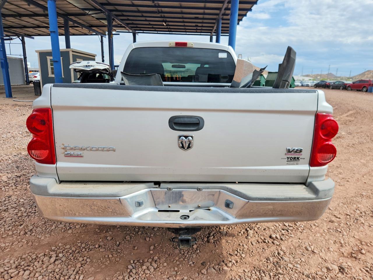 2005 DODGE DAKOTA