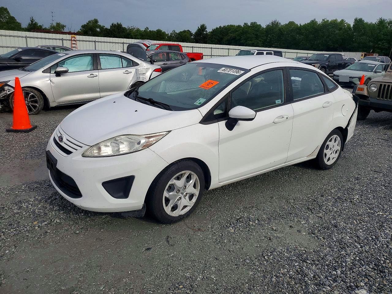 2013 FORD FIESTA