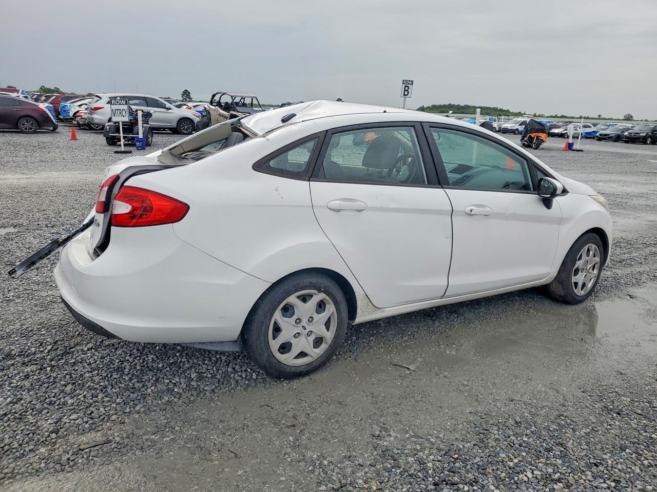 2013 FORD FIESTA