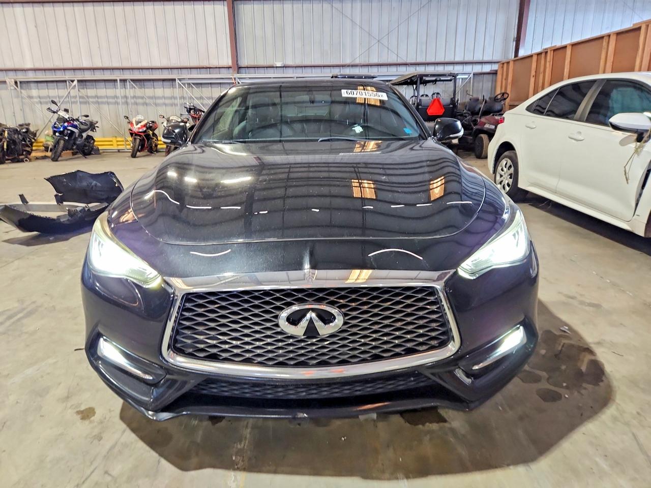 2017 INFINITI Q60 3.0T P
