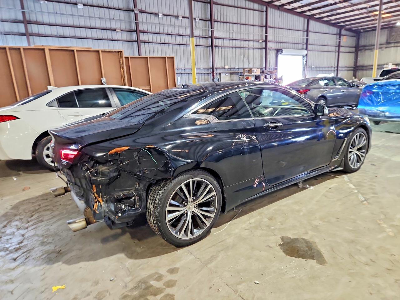 2017 INFINITI Q60 3.0T P