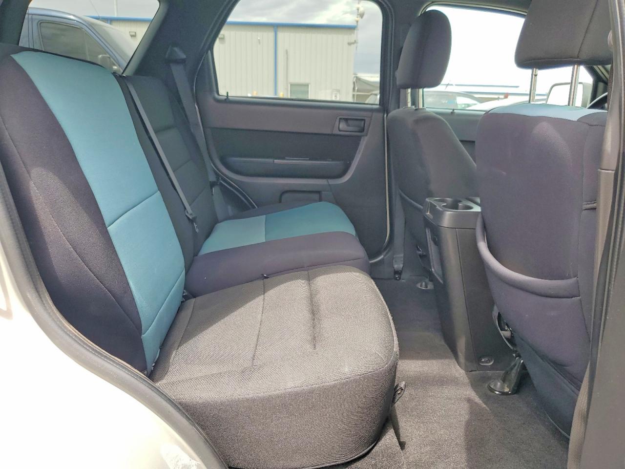 2009 FORD ESCAPE