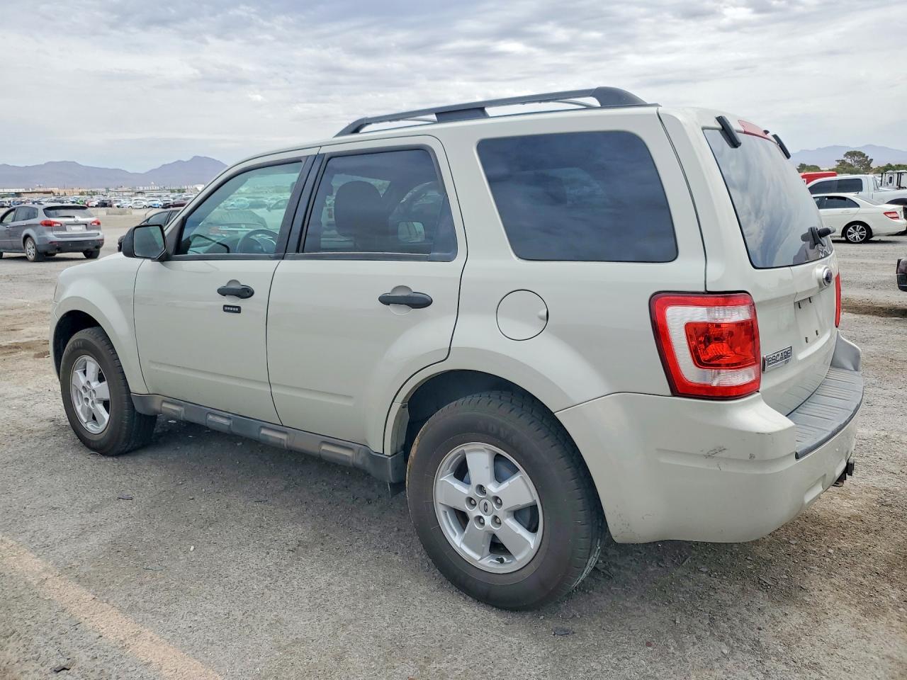 2009 FORD ESCAPE