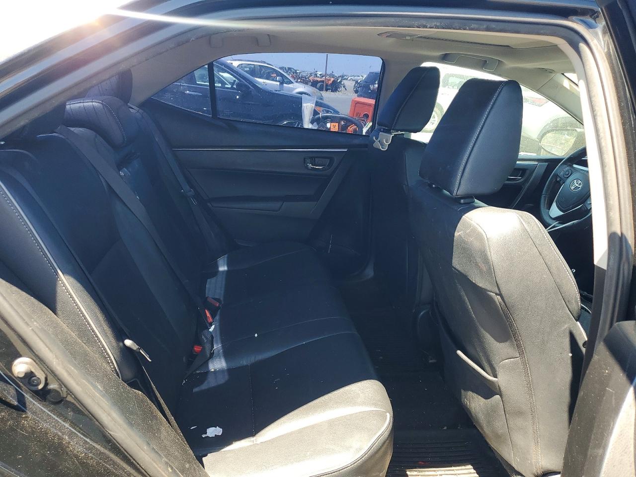 2015 TOYOTA COROLLA
