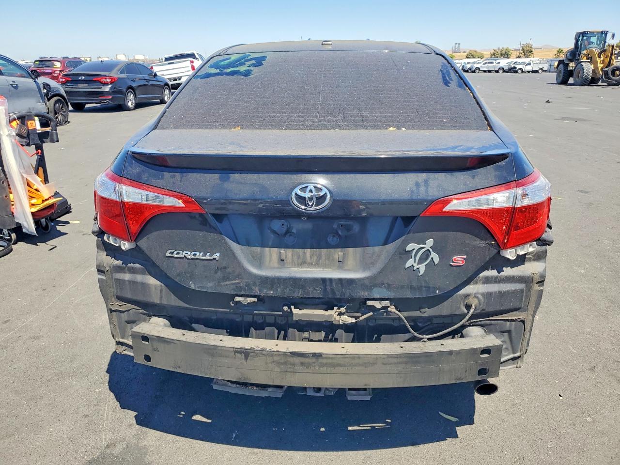 2015 TOYOTA COROLLA