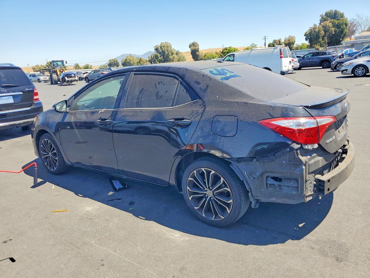 2015 TOYOTA COROLLA