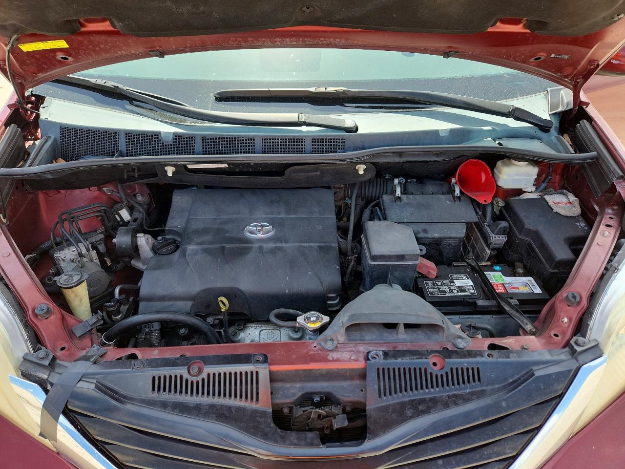 2014 TOYOTA SIENNA