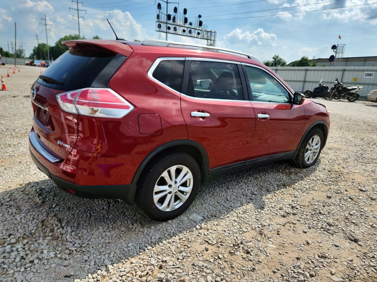 2015 NISSAN ROGUE