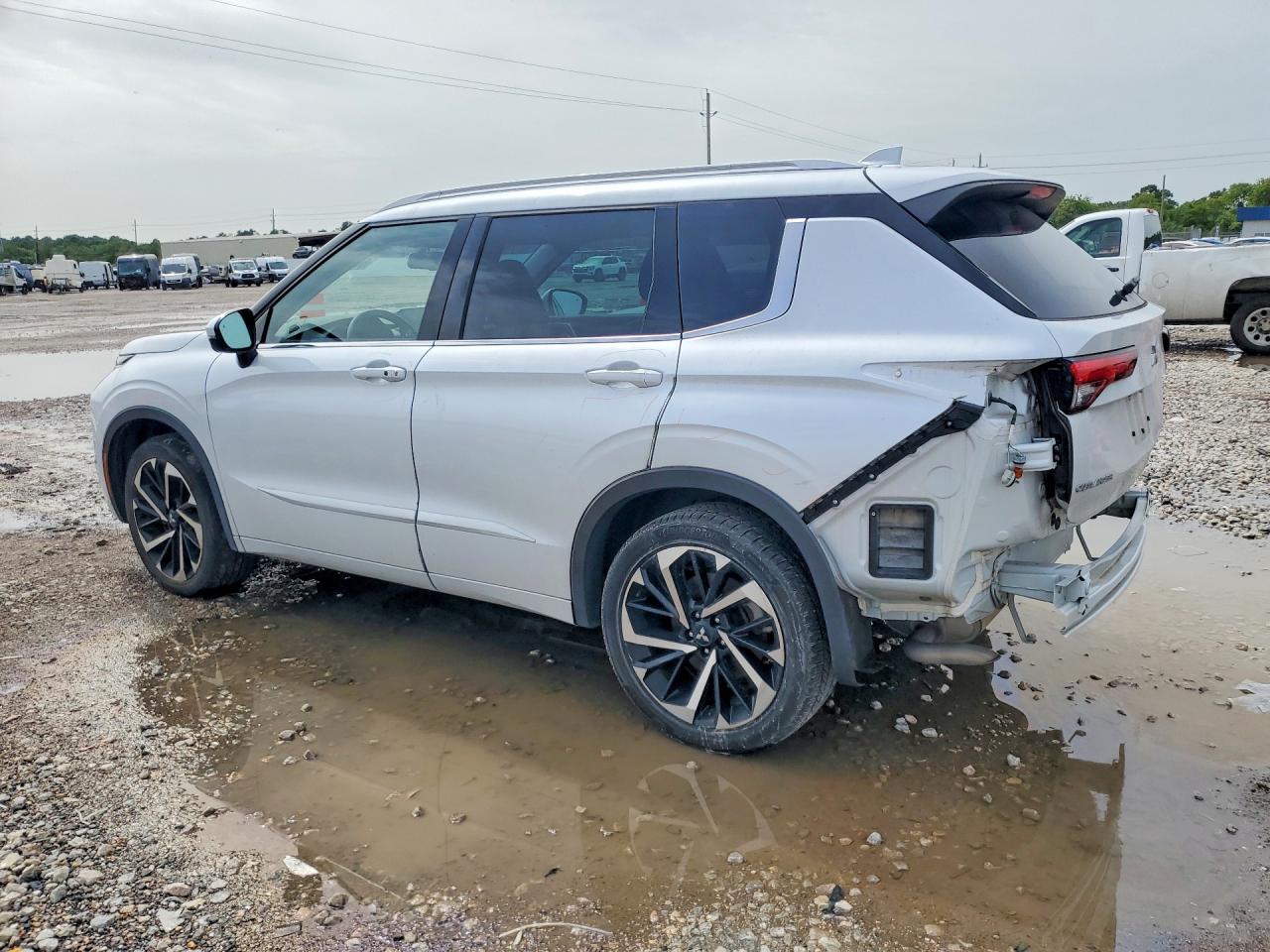 2022 MITSUBISHI OUTLANDER