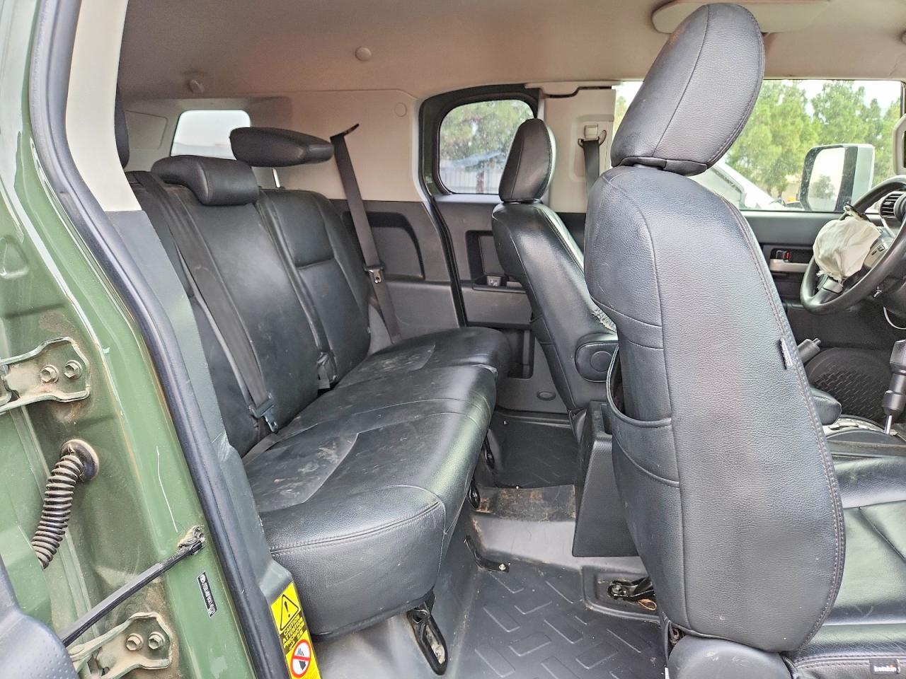 2012 TOYOTA FJ CRUISER