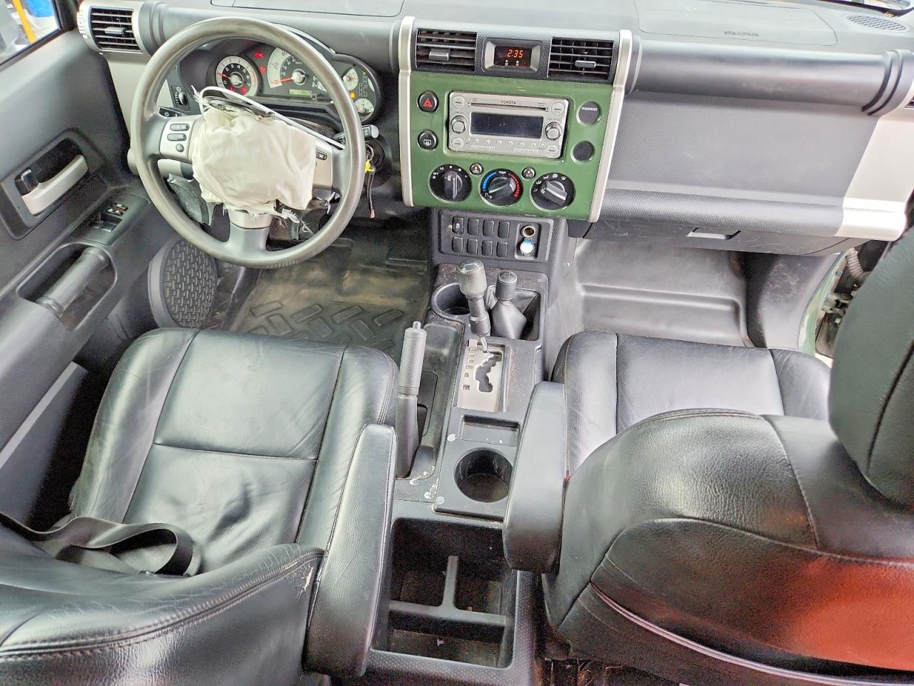 2012 TOYOTA FJ CRUISER