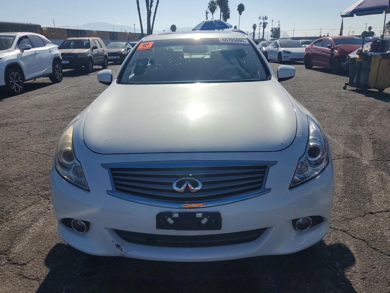 2013 INFINITI G37