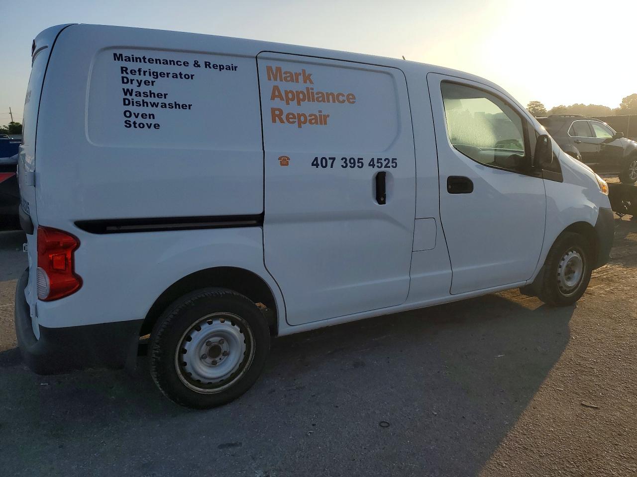 2019 NISSAN NV