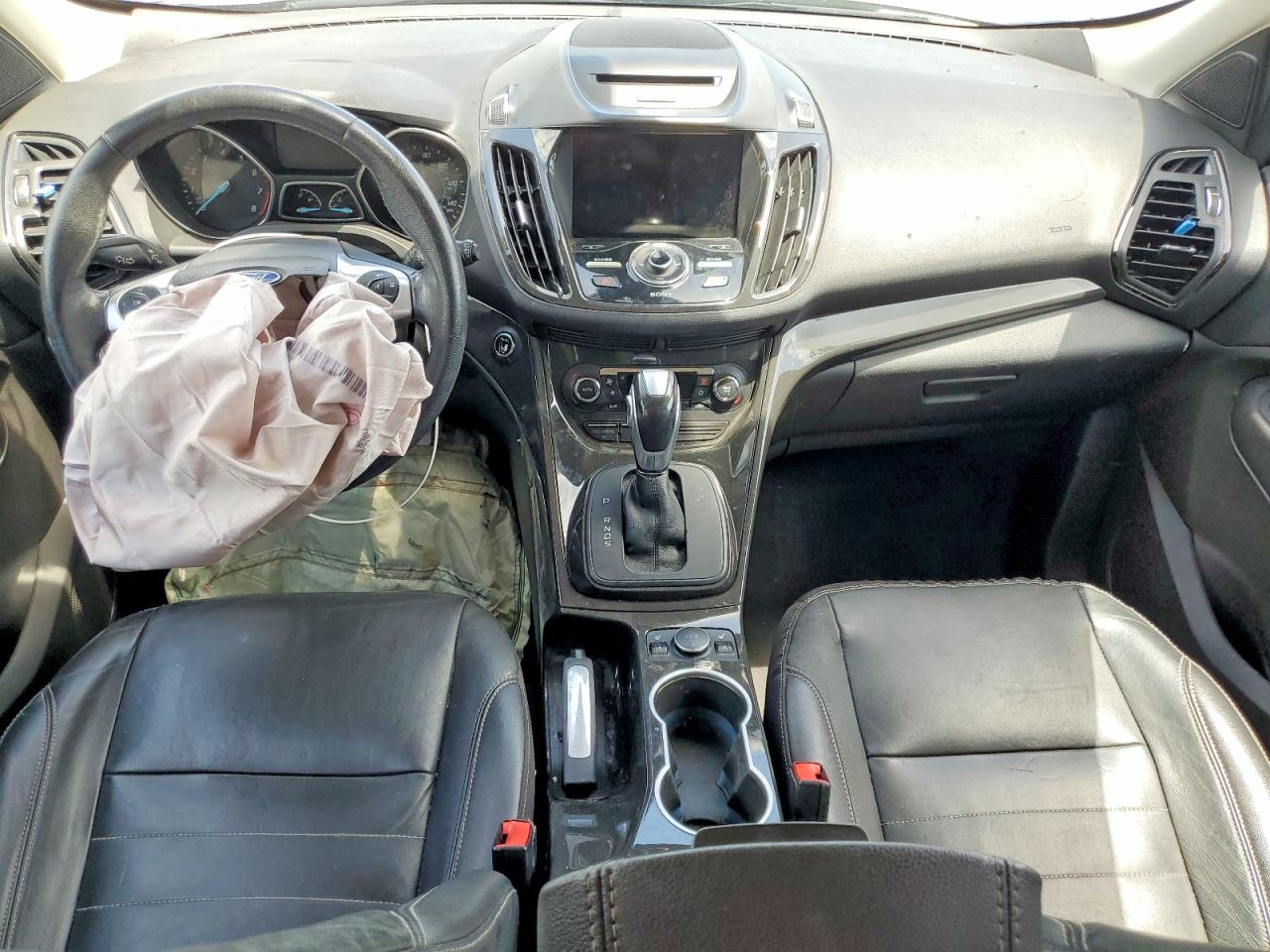 2016 FORD ESCAPE