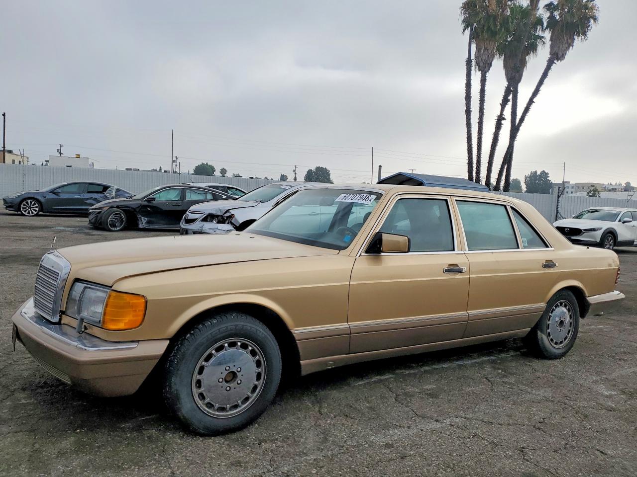 1986 MERCEDES-BENZ 560-CLASS