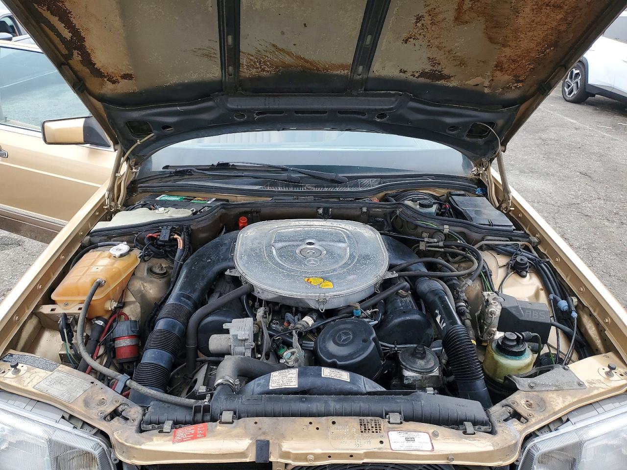 1986 MERCEDES-BENZ 560-CLASS