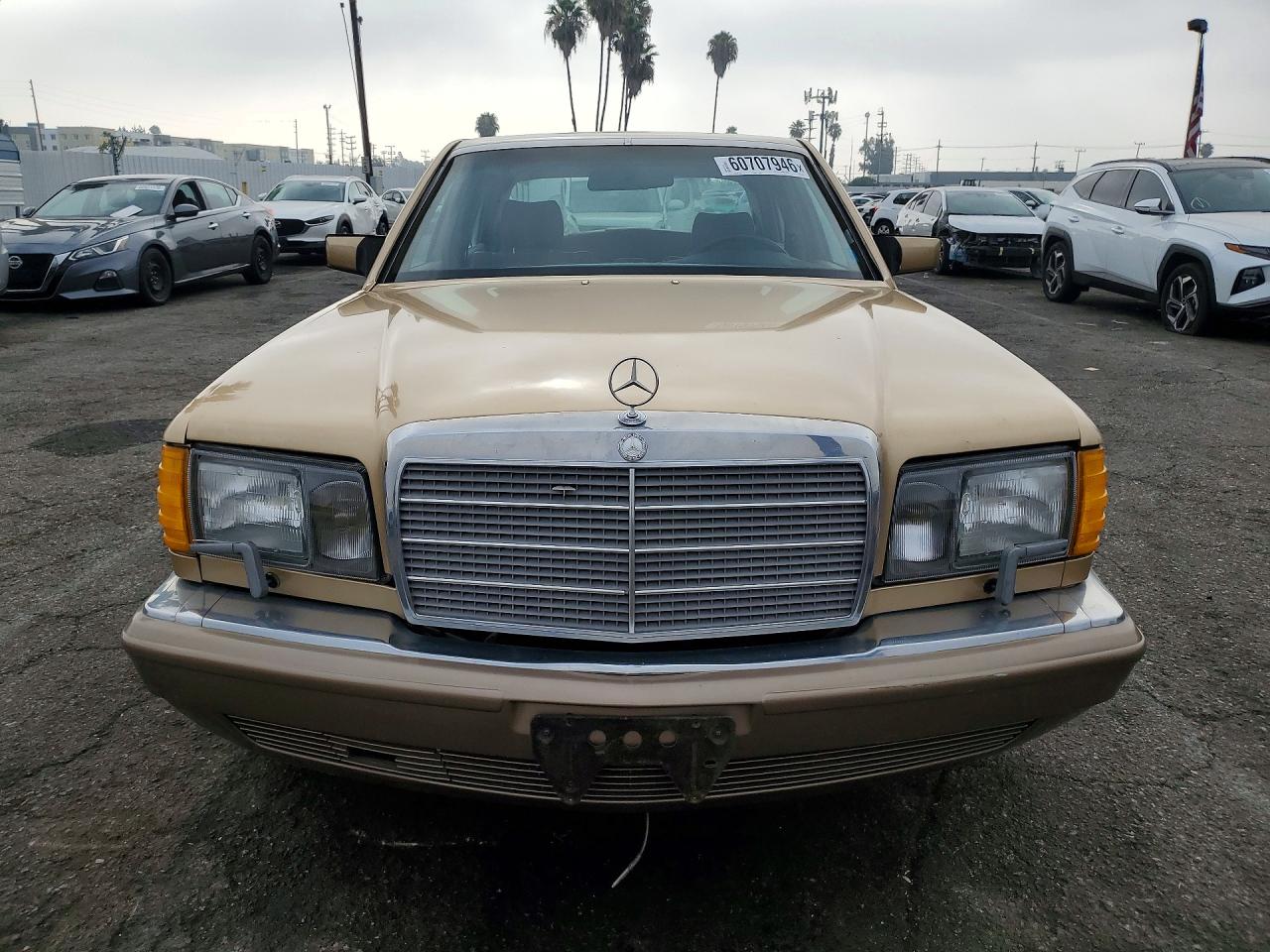 1986 MERCEDES-BENZ 560-CLASS