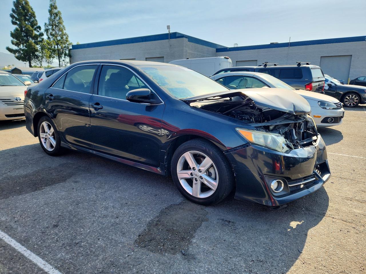 2012 TOYOTA CAMRY