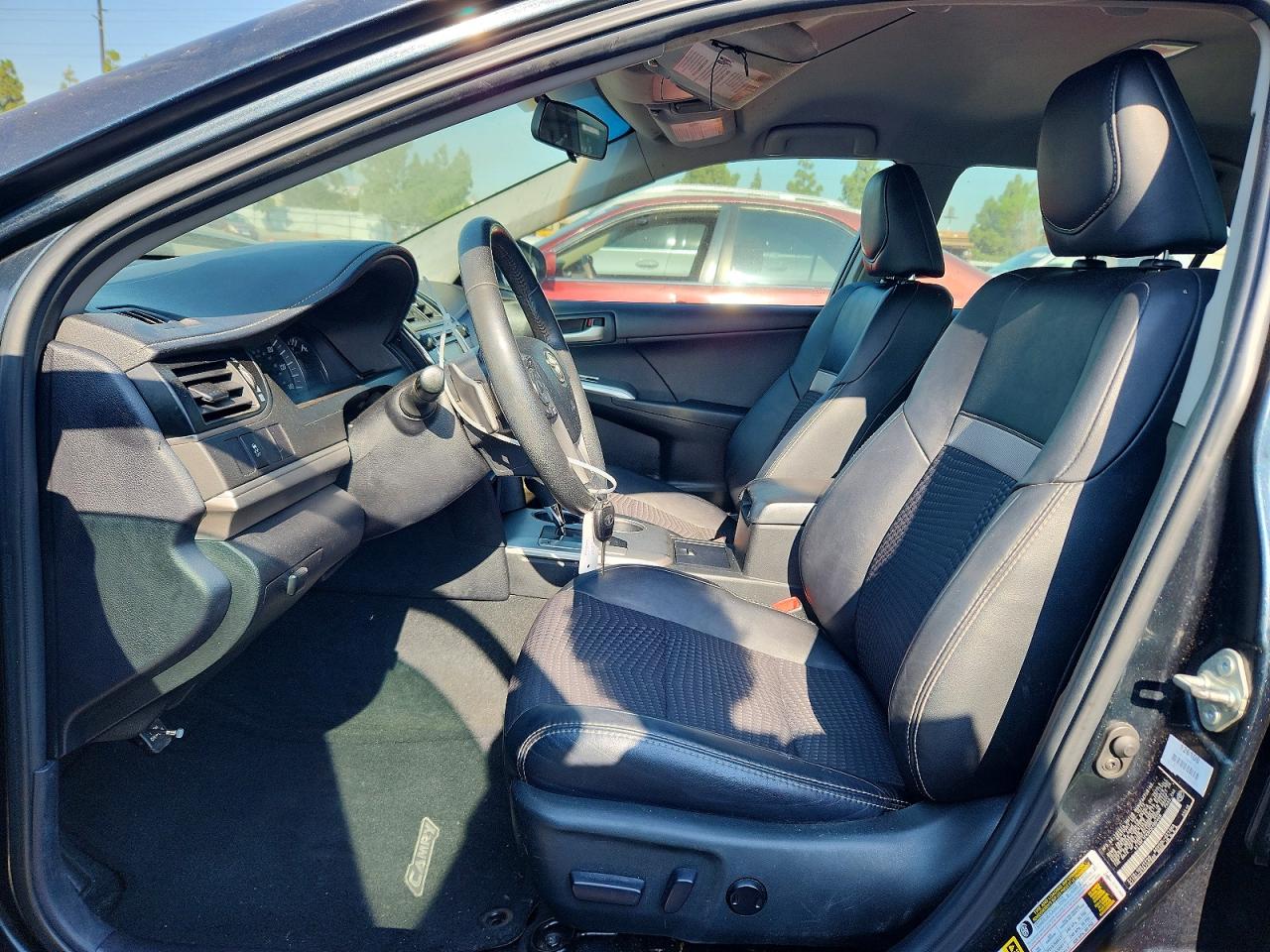 2012 TOYOTA CAMRY
