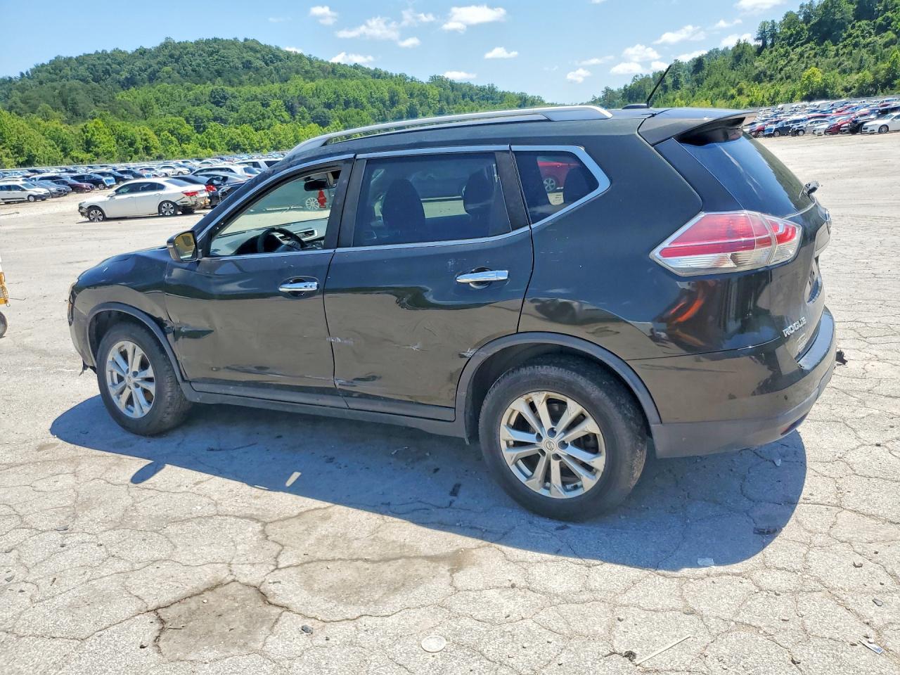 2016 NISSAN ROGUE