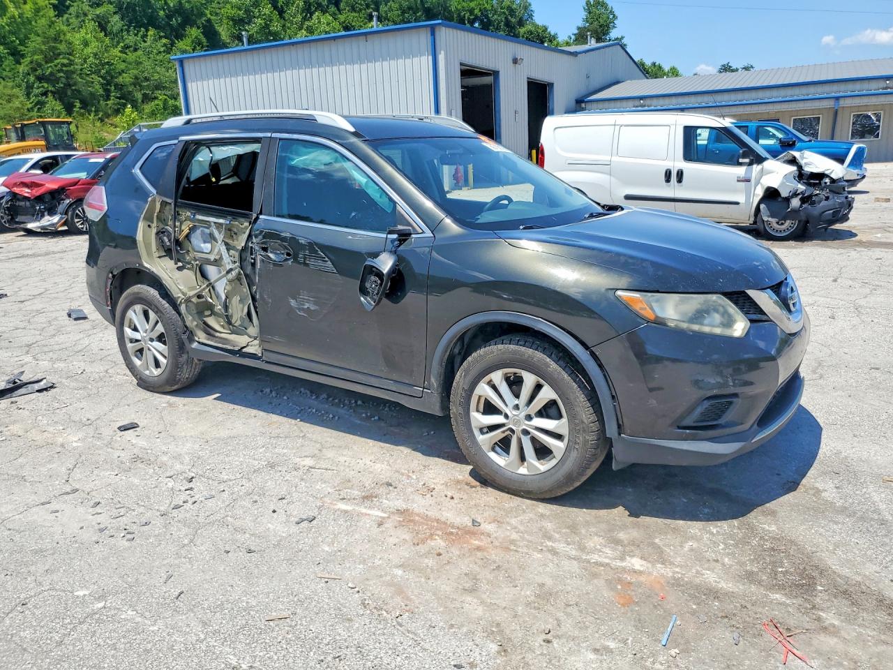 2016 NISSAN ROGUE