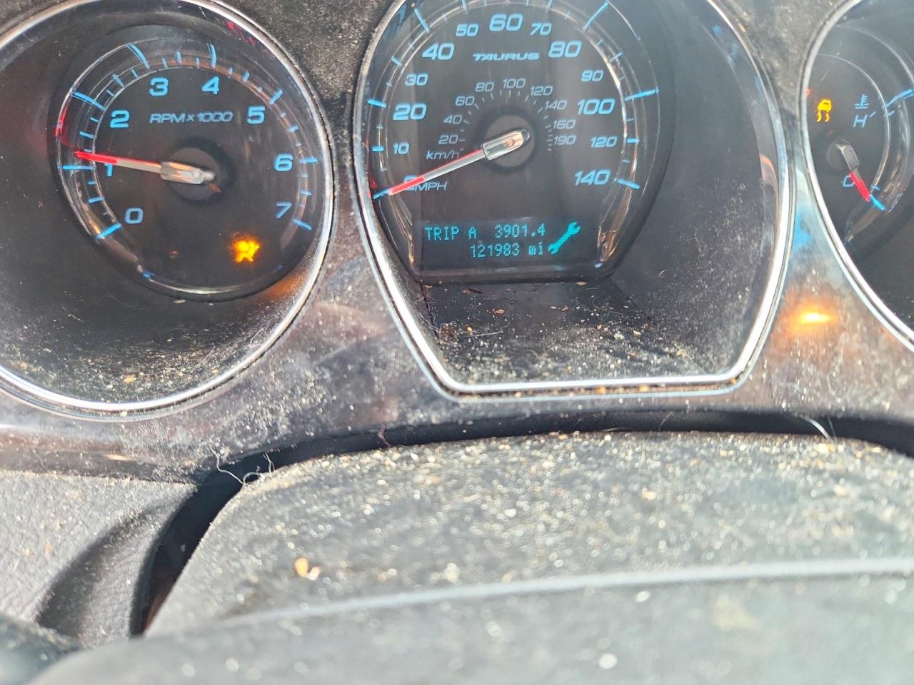 2010 FORD TAURUS