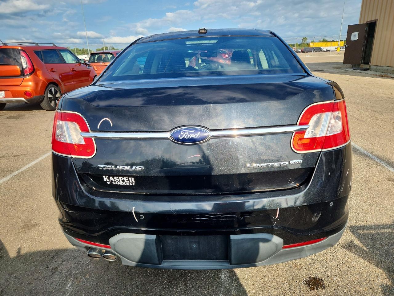 2010 FORD TAURUS