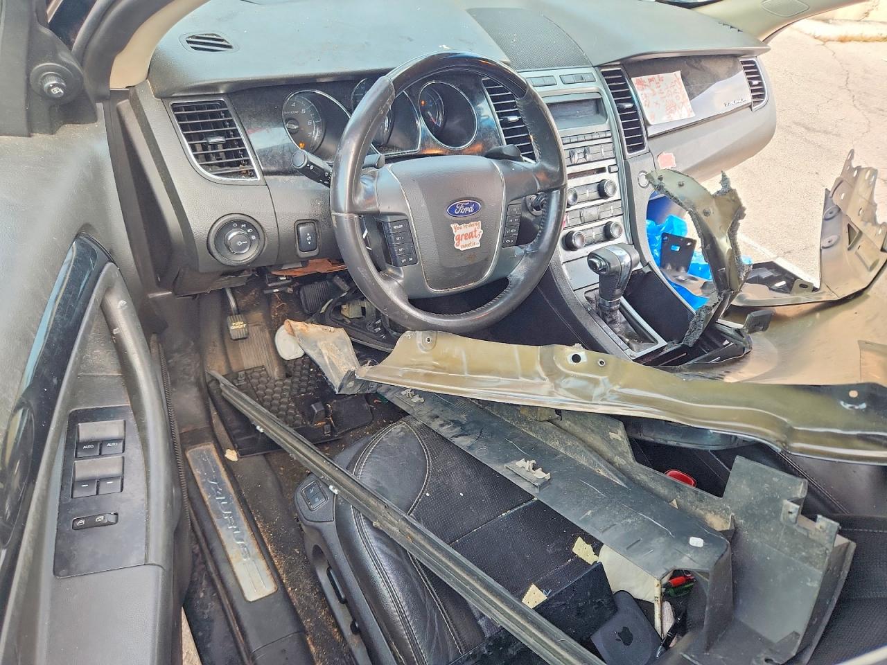 2010 FORD TAURUS
