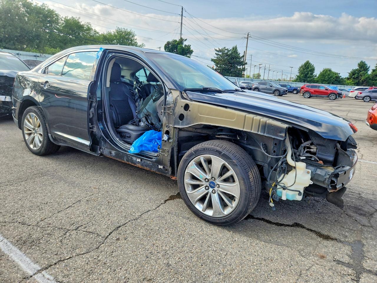 2010 FORD TAURUS