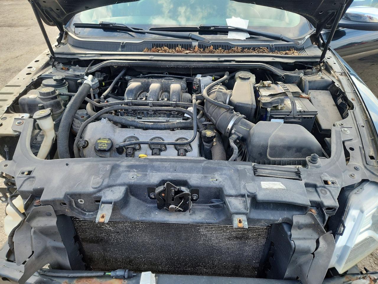 2010 FORD TAURUS