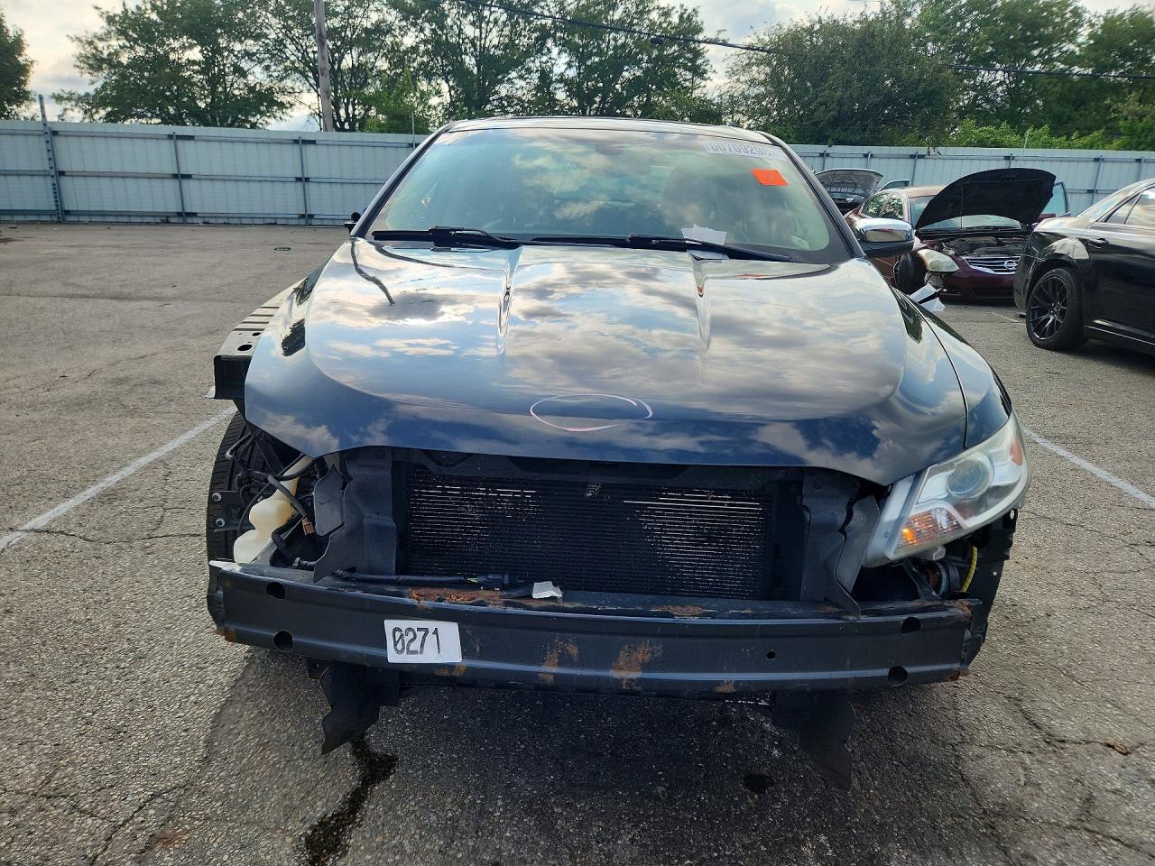 2010 FORD TAURUS