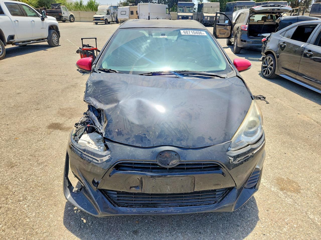 2016 TOYOTA PRIUS