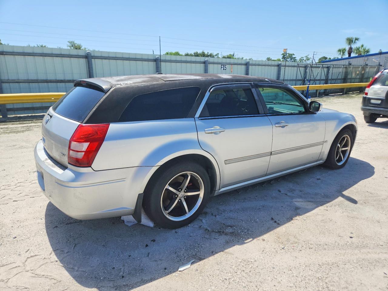 2007 DODGE MAGNUM