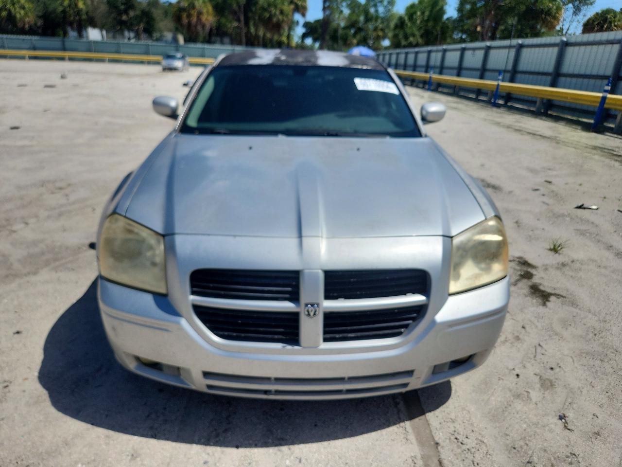 2007 DODGE MAGNUM