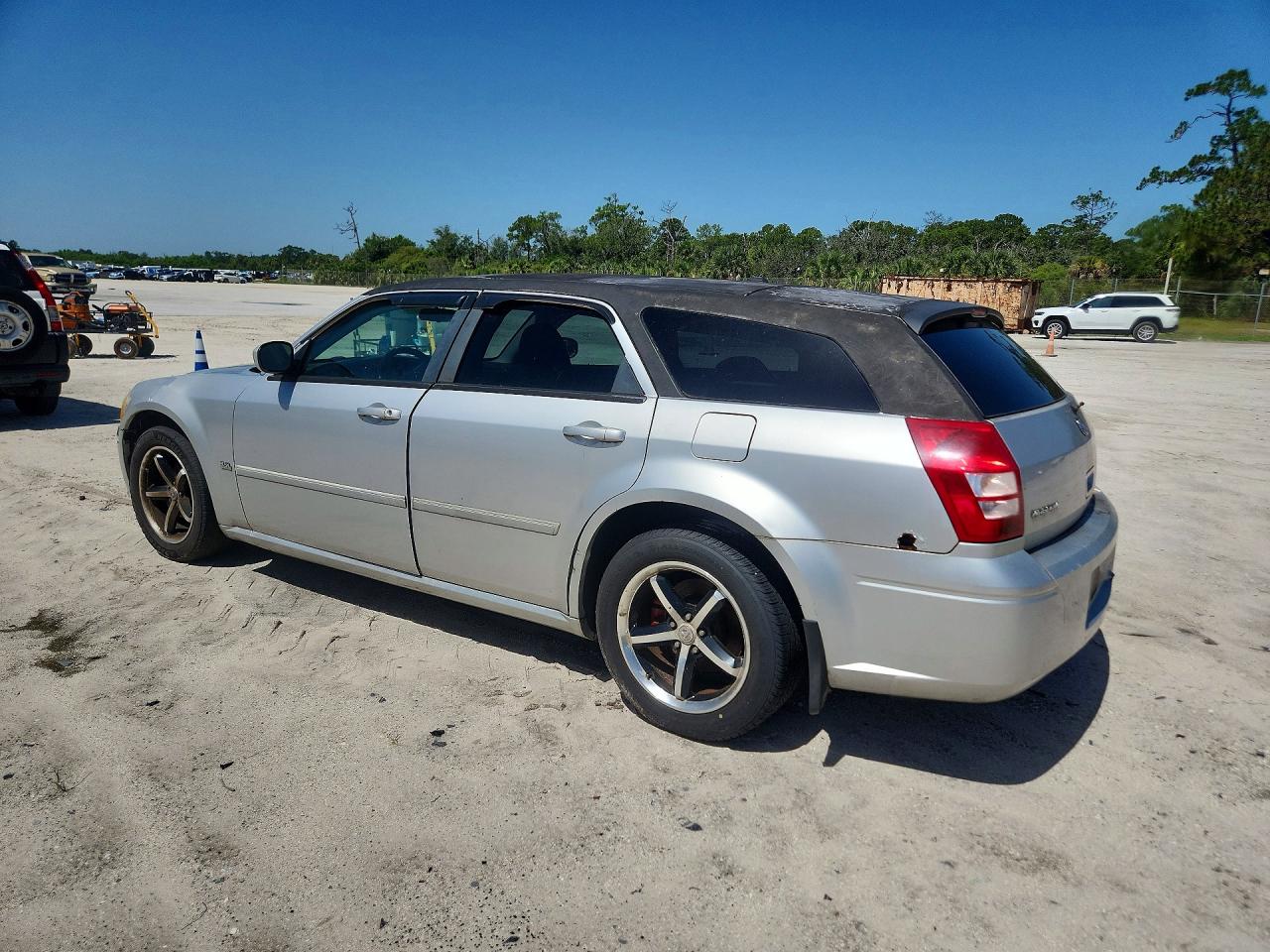 2007 DODGE MAGNUM