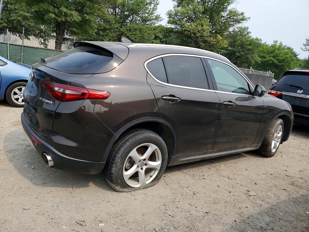 2018 ALFA ROMEO STELVIO