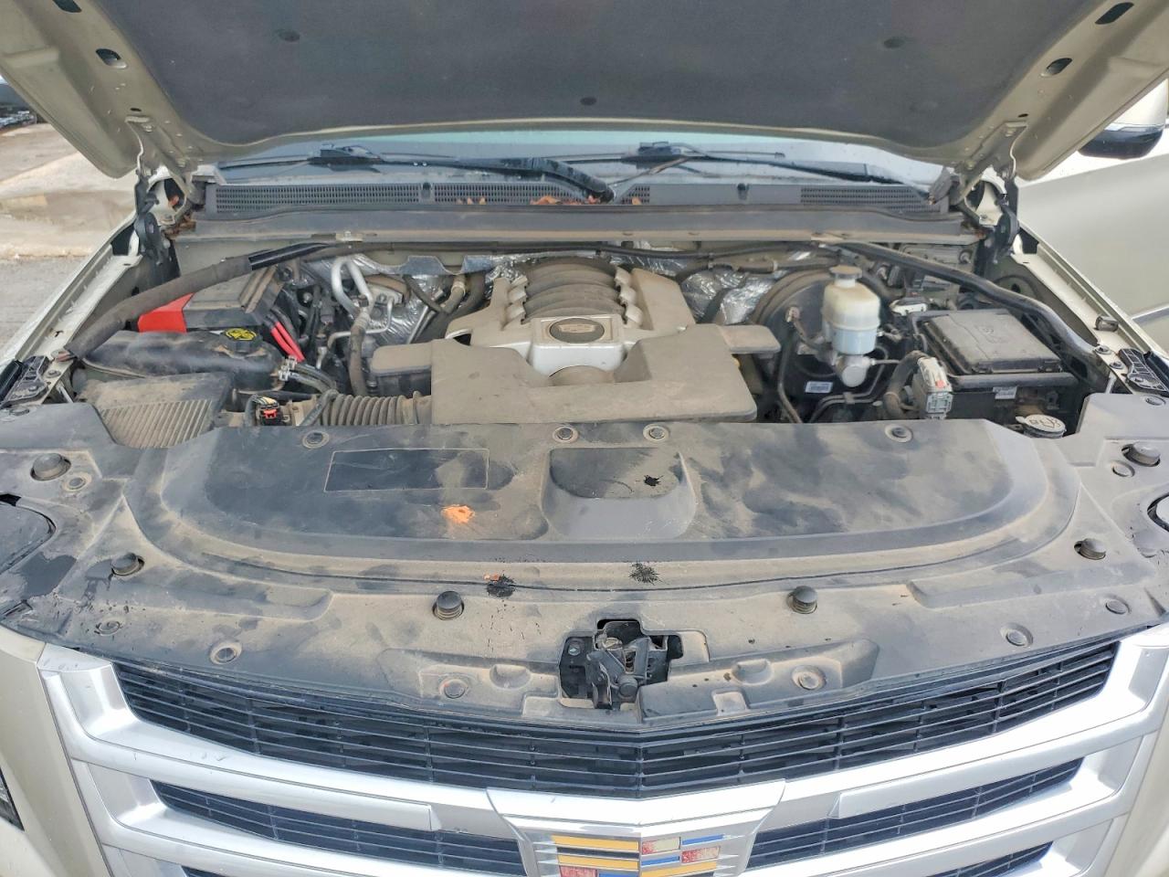 2016 CADILLAC ESCALADE