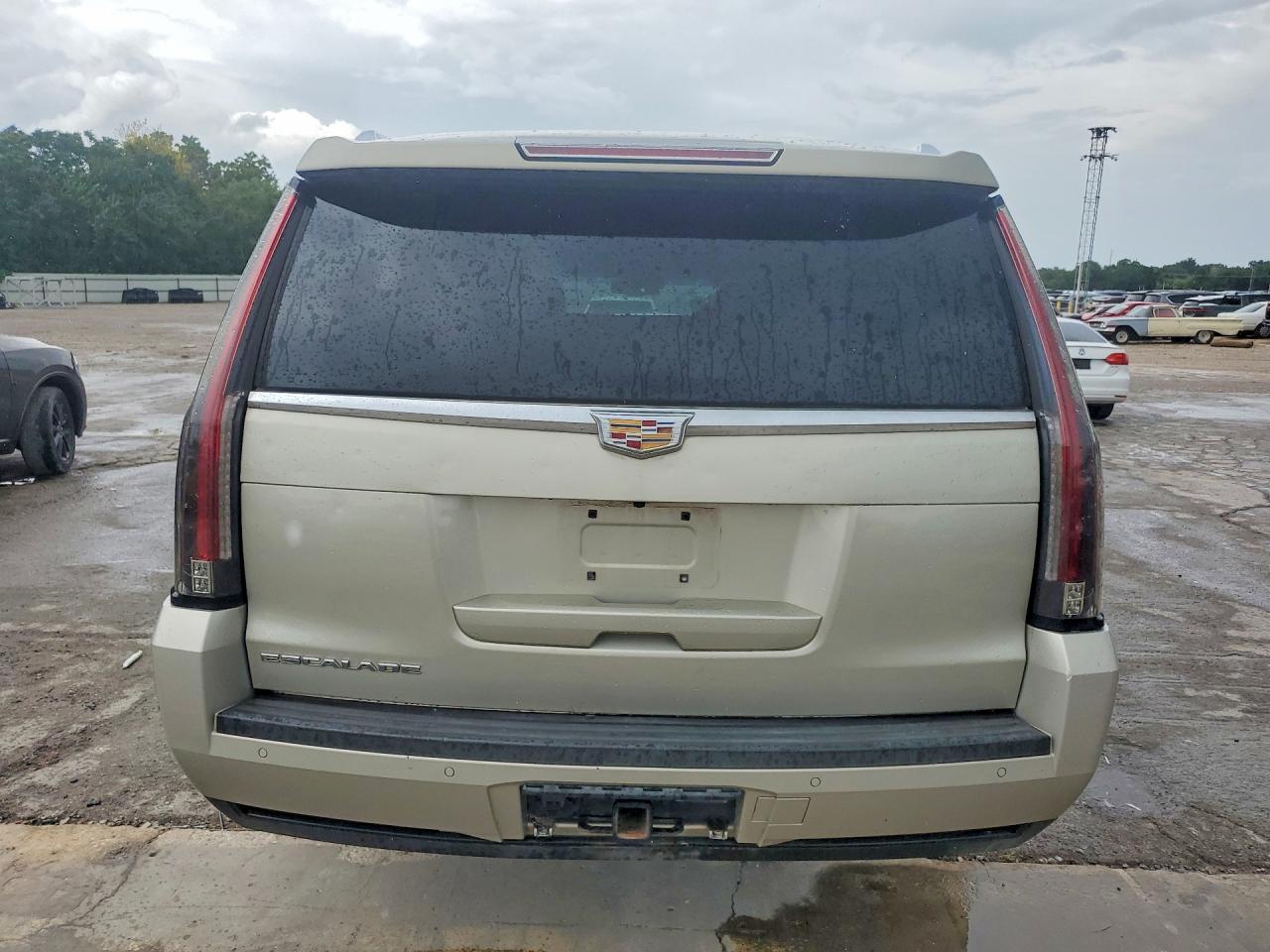 2016 CADILLAC ESCALADE