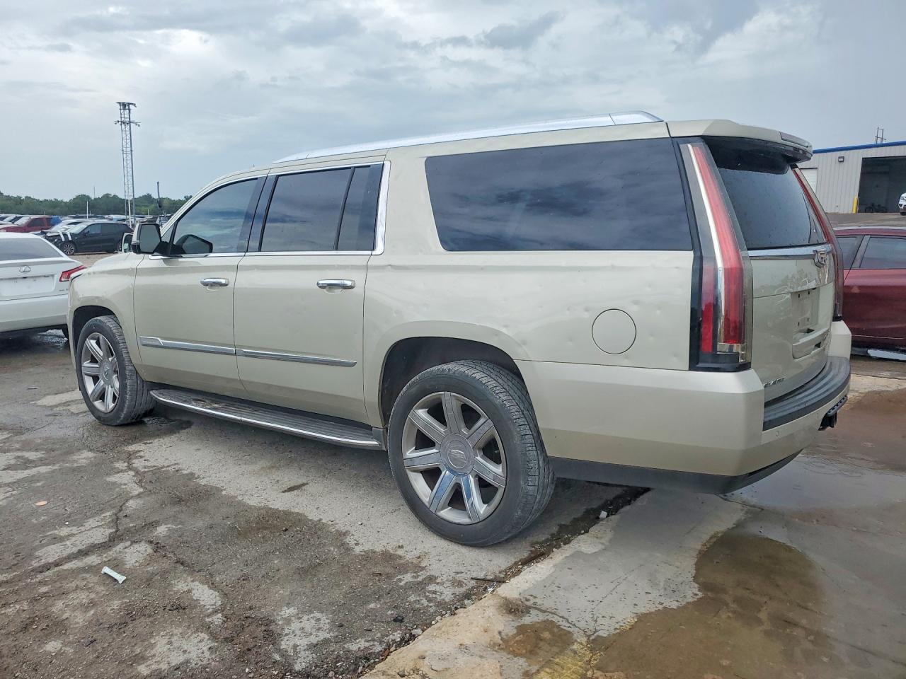 2016 CADILLAC ESCALADE