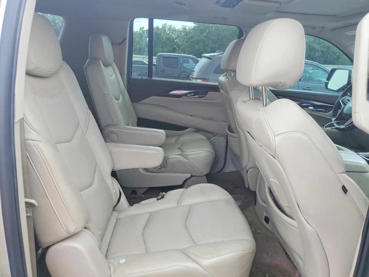 2016 CADILLAC ESCALADE