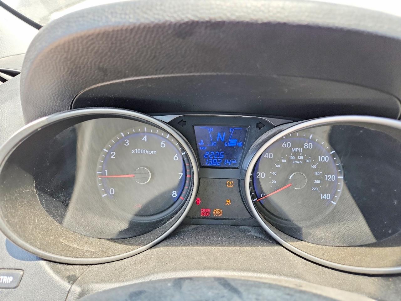 2011 HYUNDAI TUCSON
